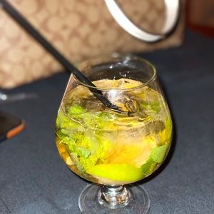 Meet your Posher, Norma